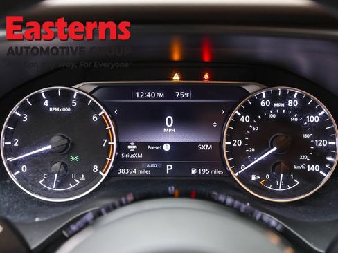 Used 2023 Nissan Rogue SV AWD/4WD image 17