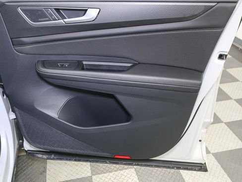 Used 2024 Volkswagen Atlas Cross Sport SEL Premium R-Line image 24