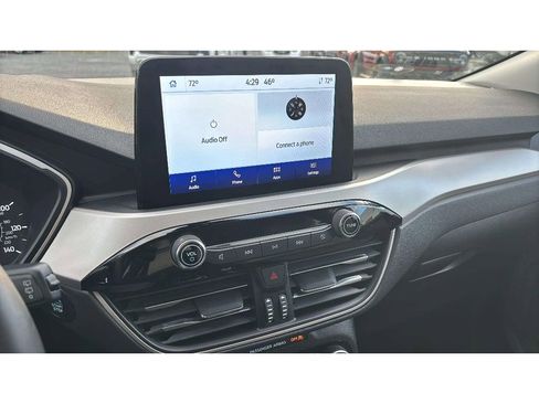 Used 2022 Ford Escape SE w/ Convenience Package image 17