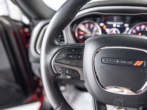 Used 2019 Dodge Challenger SXT RWD image 22