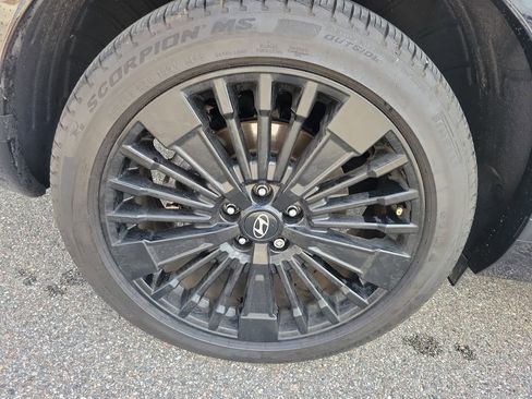 Used 2024 Hyundai Santa Fe Calligraphy AWD/4WD image 6