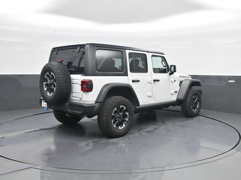 Used 2024 Jeep Wrangler Unlimited Rubicon 4xe AWD/4WD image 8