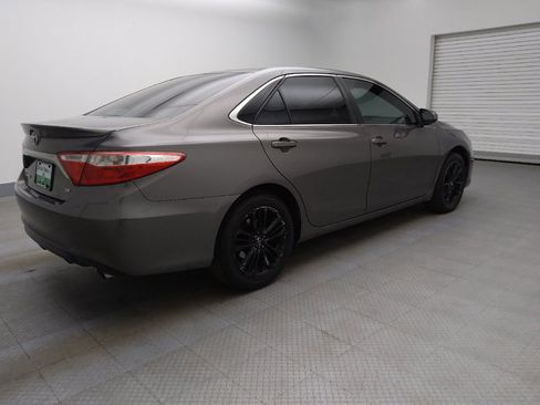 Used 2017 Toyota Camry SE image 10