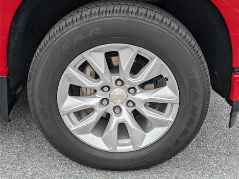 Used 2021 Chevrolet Silverado 1500 Custom w/ LPO, Dark Essentials Package image 11