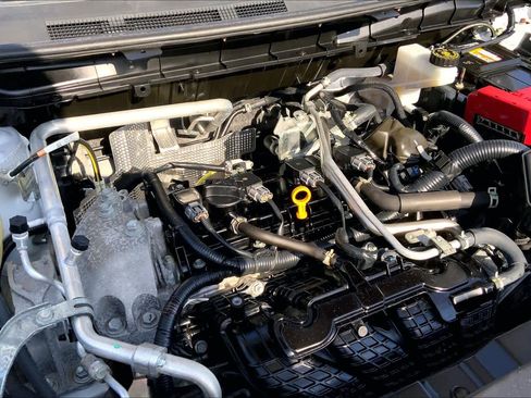 Used 2024 Mitsubishi Outlander SE image 32