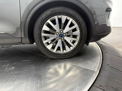 Used 2020 Ford Escape Titanium w/ Titanium Premium Package 2.0 FWD image 9