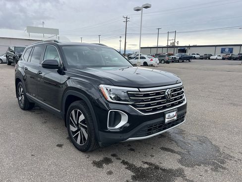 Used 2024 Volkswagen Atlas SEL image 7