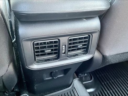 Used 2024 Toyota RAV4 LE AWD/4WD image 10