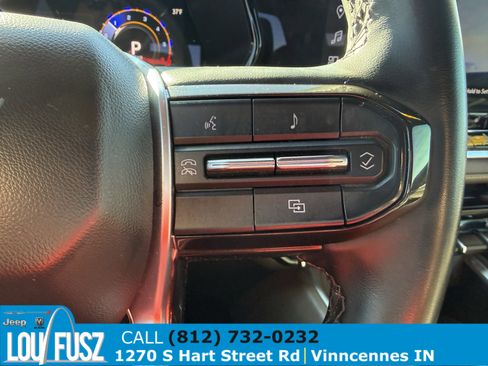 Used 2023 Chevrolet Colorado ZR2 image 22