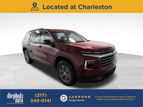 Used 2026 Chevrolet Traverse LT FWD image 1