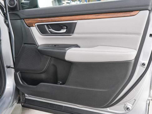 Used 2018 Honda CR-V EX-L image 9