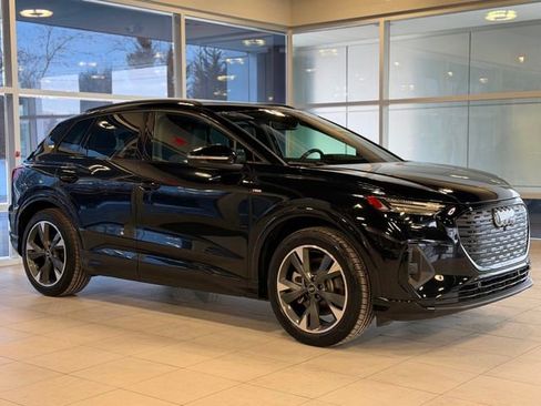 Used 2024 Audi Q4 e-tron Prestige w/ Black Optic Package image 6