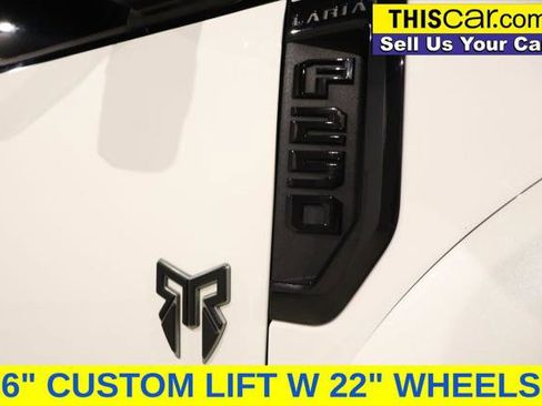 Used 2022 Ford F250 Lariat w/ Black Appearance Package AWD/4WD image 11
