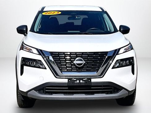 Used 2023 Nissan Rogue S FWD image 2