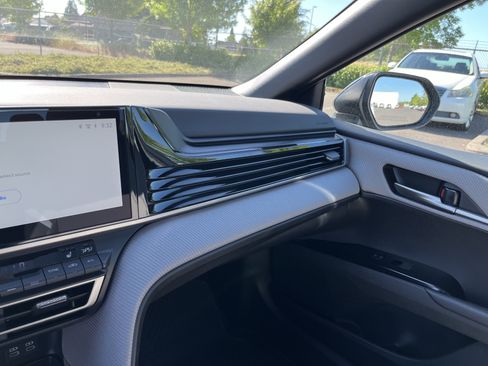 Used 2025 Toyota Camry SE w/ Multimedia Upgrade Package AWD/4WD image 25