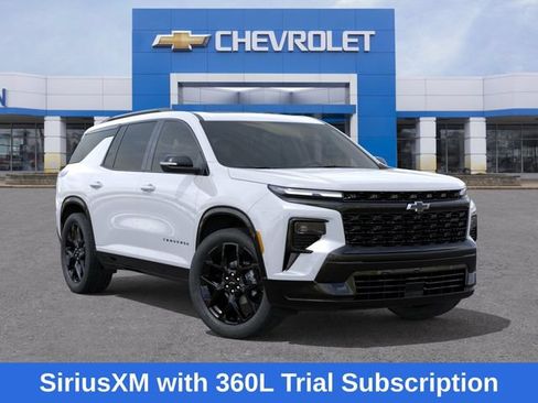 New 2026 Chevrolet Traverse RS w/ LPO, Floor Liner Package AWD/4WD image 8