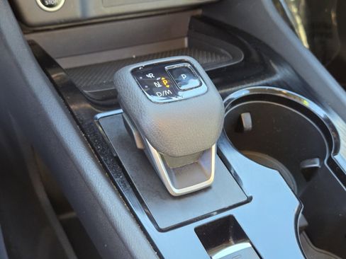 Used 2023 Nissan Rogue SV image 23