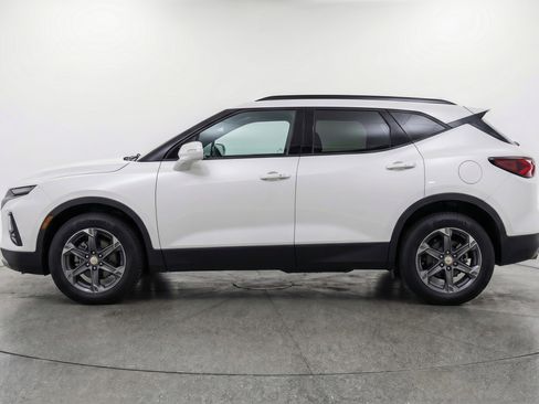 Used 2025 Chevrolet Blazer LT FWD image 5