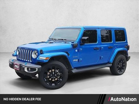 Used 2022 Jeep Wrangler Unlimited Sahara w/ Cold Weather Group AWD/4WD image 1