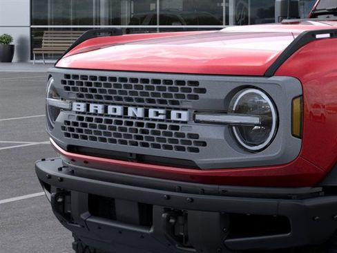 New 2025 Ford Bronco Badlands w/ Sasquatch Package AWD/4WD image 19