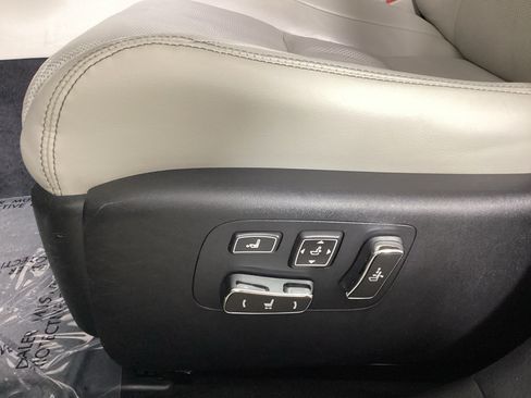 Used 2014 Lexus LS 460 L RWD image 19
