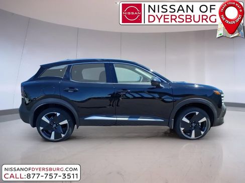 New 2026 Nissan Kicks SR FWD image 2