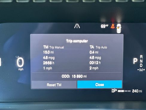 Certified 2025 Volvo XC90 B5 Core AWD/4WD image 32