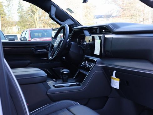 New 2025 GMC Sierra 1500 AT4X image 46