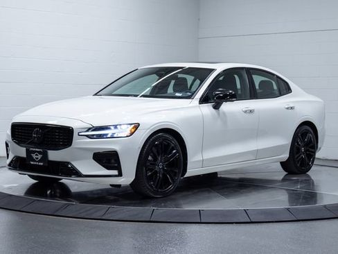 Used 2024 Volvo S60 B5 Plus FWD image 6
