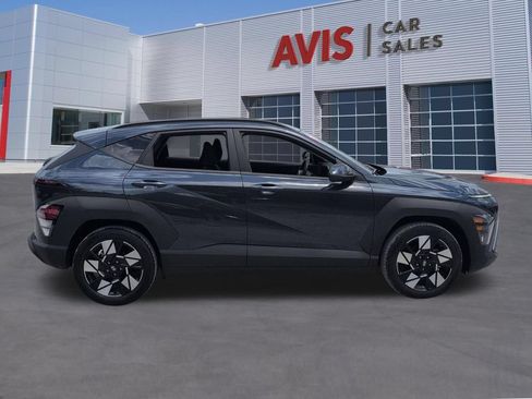 Used 2025 Hyundai Kona SEL FWD image 5