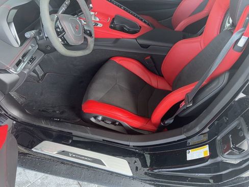 Used 2025 Chevrolet Corvette Stingray w/ Z51 Performance Package image 6