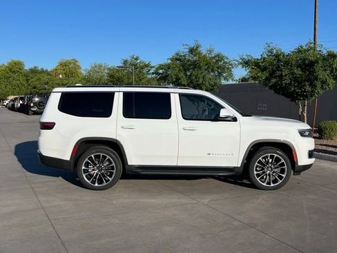 Used 2022 Jeep Wagoneer Series II w/ Premium Group I image 5