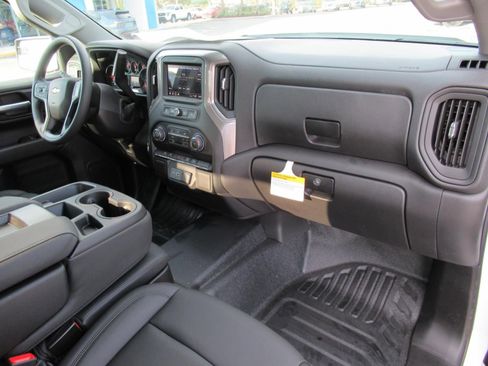 New 2026 Chevrolet Silverado 1500 W/T w/ WT Value Package RWD image 10