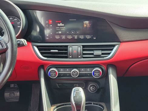 Used 2020 Alfa Romeo Giulia Ti w/ Active Blind Spot Package image 19