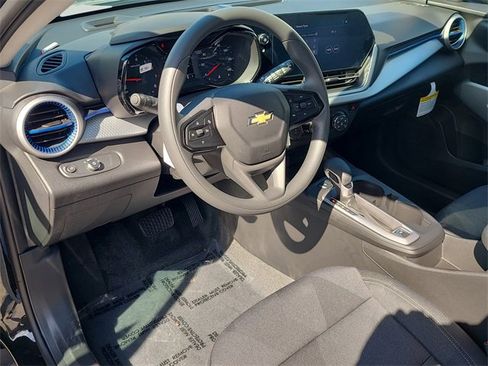 New 2026 Chevrolet Trax LS image 20