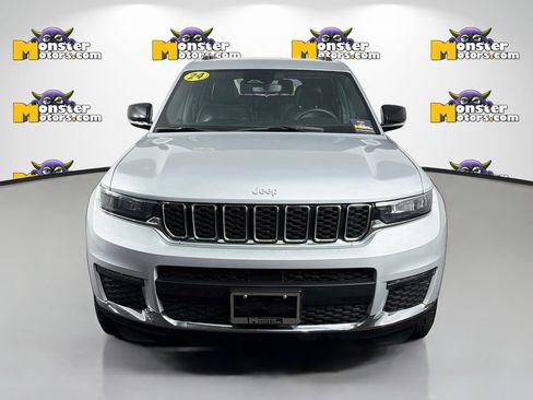 Used 2024 Jeep Grand Cherokee L Limited AWD/4WD image 2