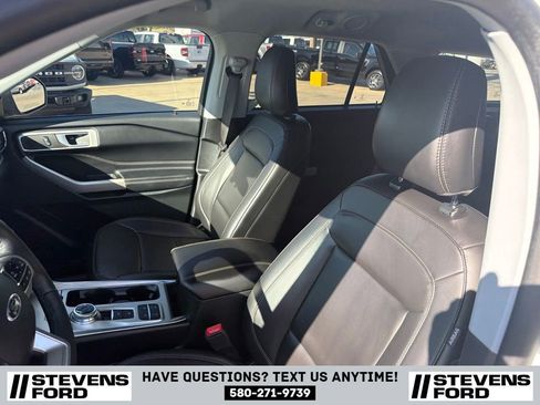 Used 2023 Ford Explorer XLT w/ Equipment Group 202A RWD image 14