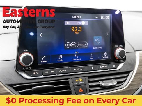 Used 2025 Nissan Altima 2.5 SV FWD image 19