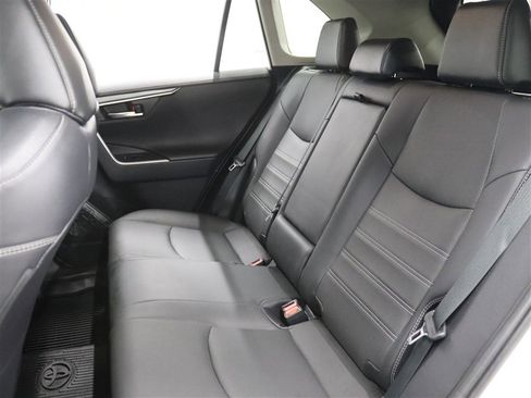 Used 2022 Toyota RAV4 Limited image 11