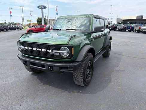 Certified 2024 Ford Bronco Wildtrak AWD/4WD image 11