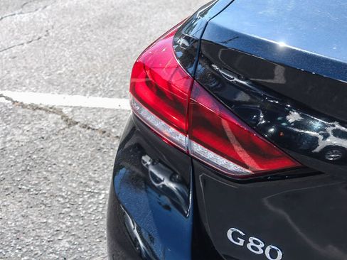 Used 2017 Genesis G80 5.0 Ultimate image 8