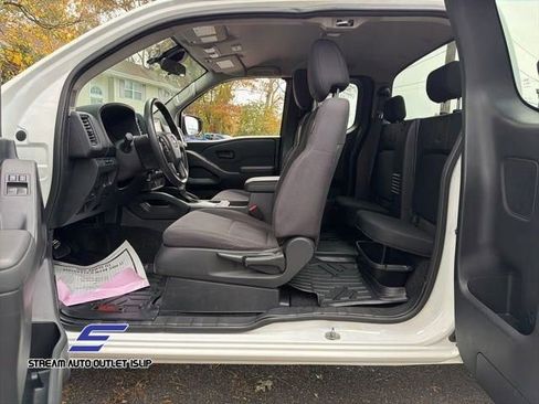 Used 2022 Nissan Frontier S w/ Technology Package image 23