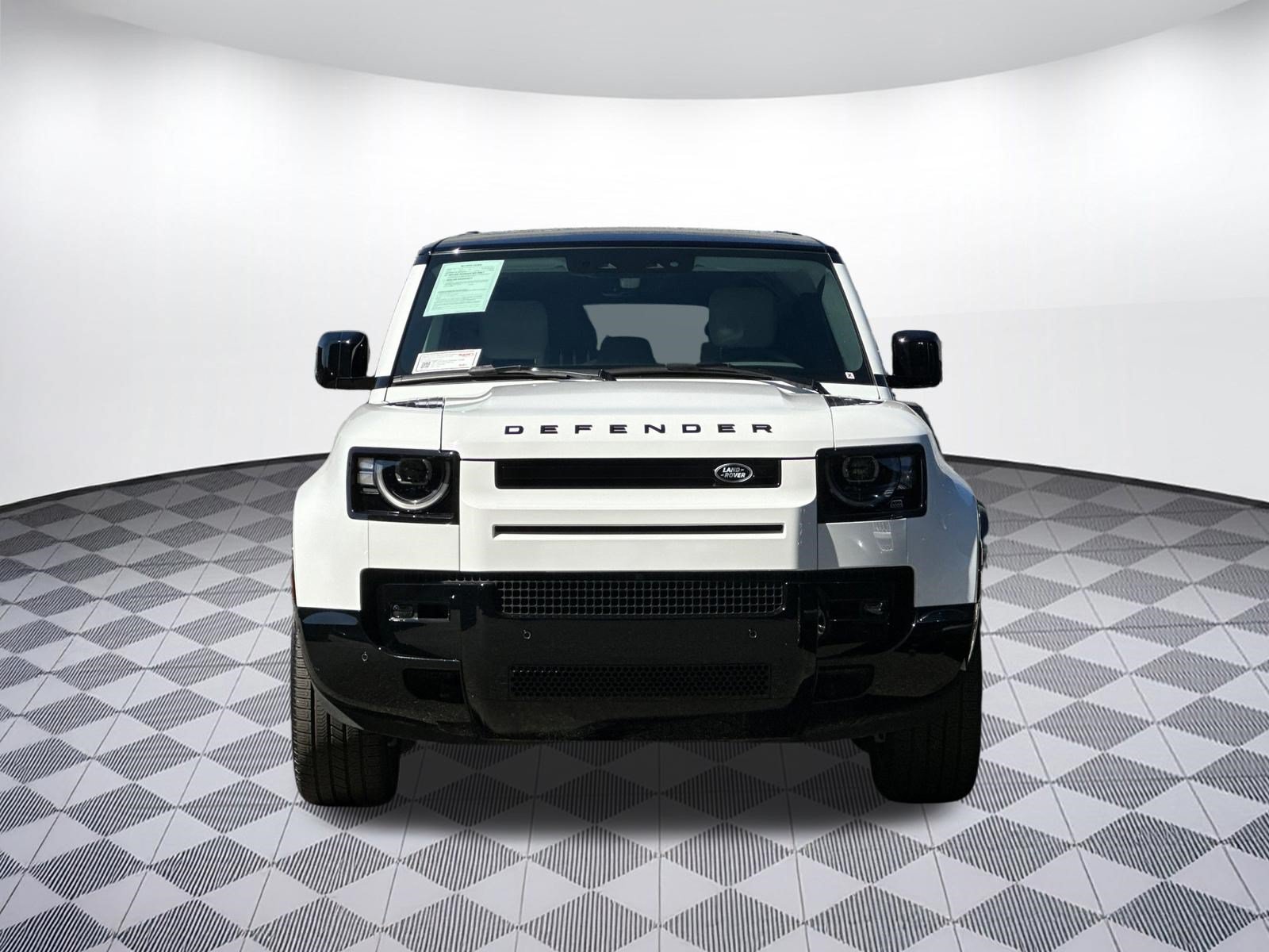 Used 2026 Land Rover Defender 110 X-Dynamic SE AWD/4WD image 6