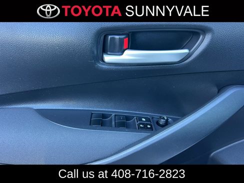 Used 2021 Toyota Corolla LE FWD image 15