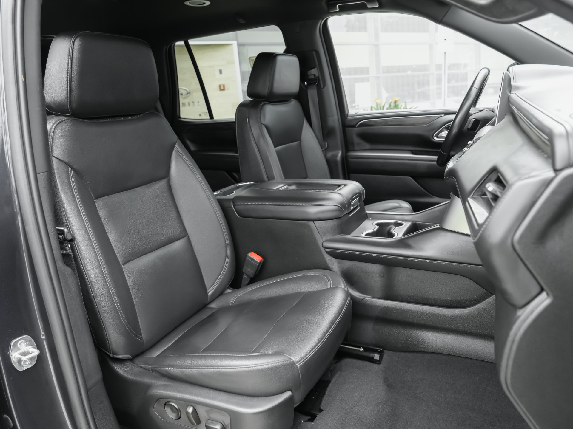 Used 2023 Chevrolet Tahoe LT AWD/4WD image 40
