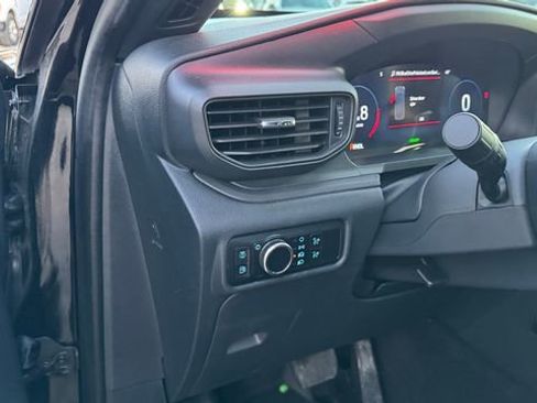 New 2025 Ford Explorer 4WD Police Interceptor image 15
