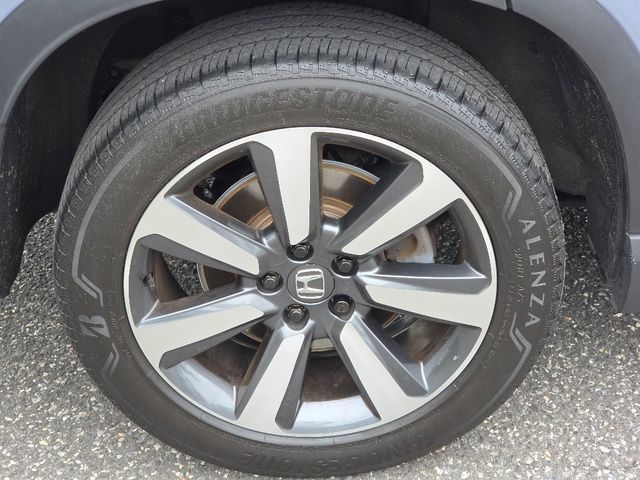 Certified 2025 Honda Pilot Touring image 12