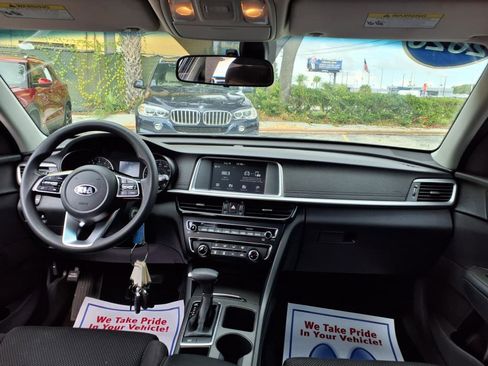 Used 2020 Kia Optima LX image 14