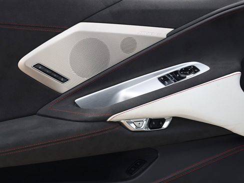 Used 2023 Chevrolet Corvette Stingray Premium Cpe w/ Z51 Performance Package image 29