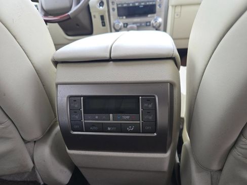 Used 2017 Lexus GX 460 Premium w/ Premium Package image 22